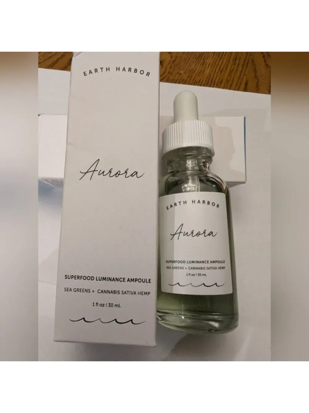 NIB Earth Harbor Aurora Super  luminance Serum 1 fl oz 30 ml